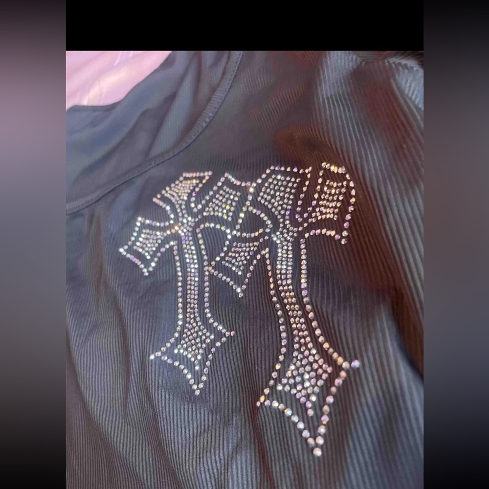 Gothic Dark Cross & Rhinestone Pattern Slim Fit Cropped T-Shirt - Picture 2 of 7